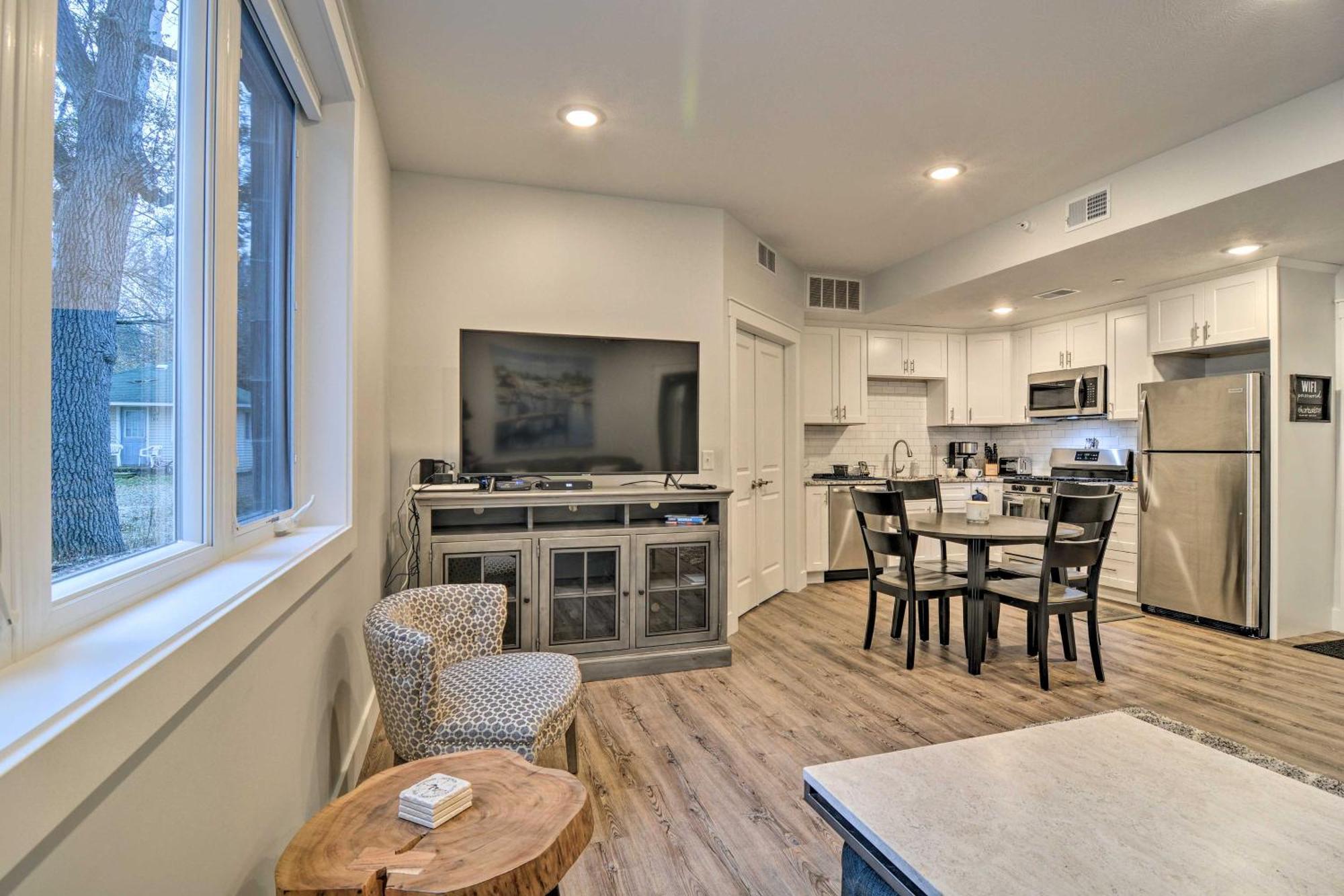 Modern Traverse City Condo About 1 Mi To Bay! Exteriér fotografie